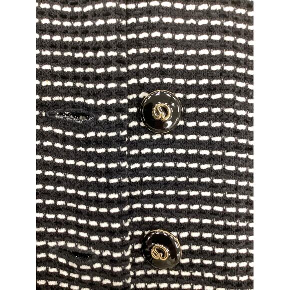 St.John Collection Women’s 2-Piece Set Size 10 Blazer + Skirt Ornate Buttons B&W - Picture 6 of 10